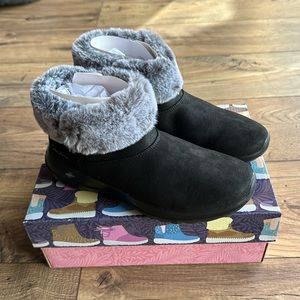 New Skechers On The Go Joy Bundle Up Pull On Ankle Boots Women's 8 black gray